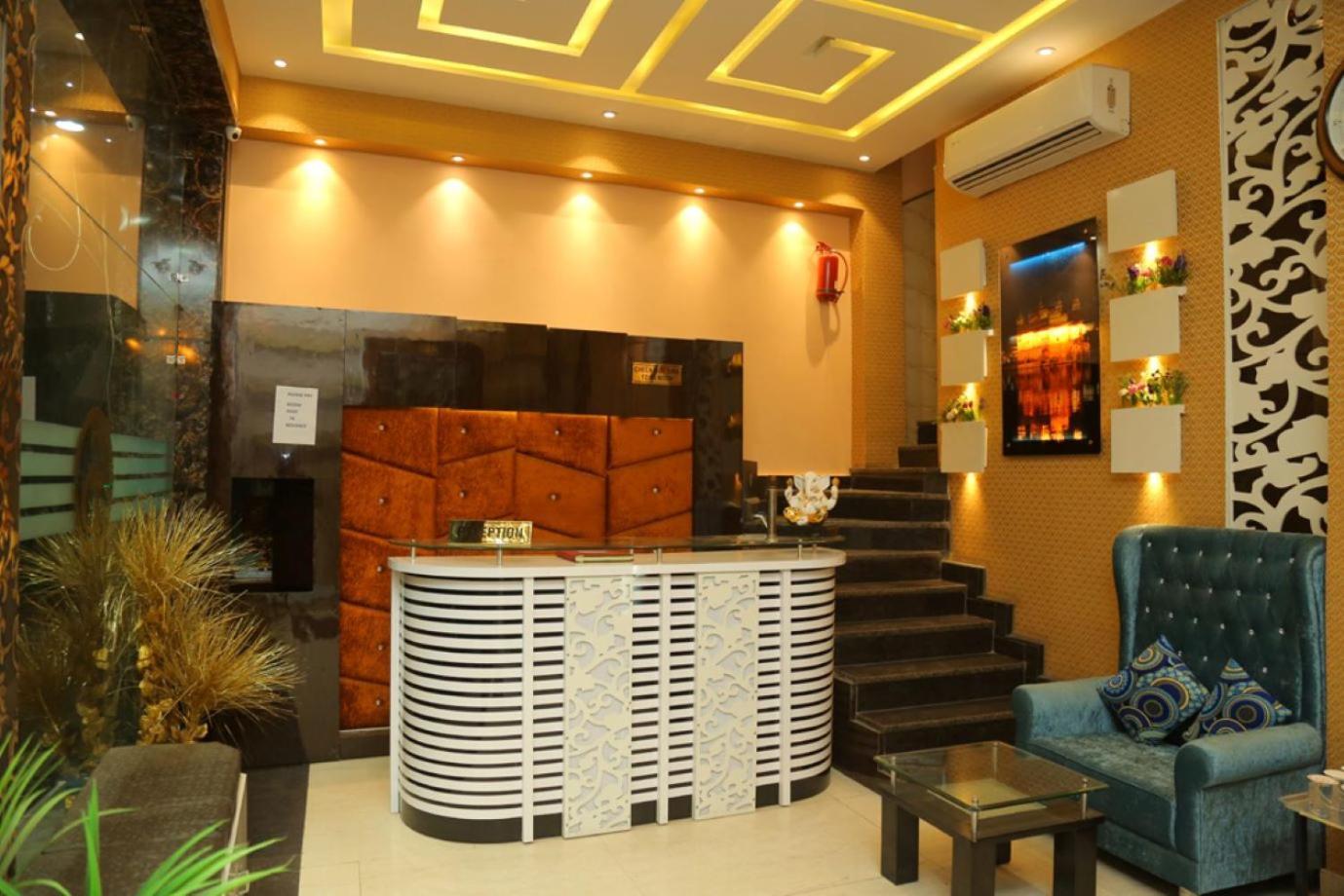 Hotel Golden Dreams Amritsar Exterior photo